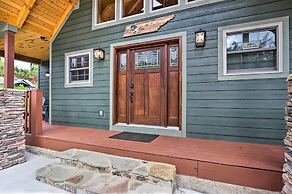 Woodsy Retreat w/ Fire Pit & Resort Amenities