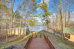 Wisconsin Cabin w/ Private Hot Tub & Deck