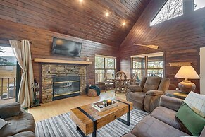 Wisconsin Cabin w/ Private Hot Tub & Deck
