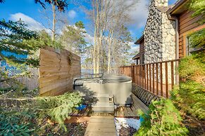 Wisconsin Cabin w/ Private Hot Tub & Deck