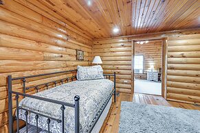 Kentucky Group Getaway w/ Dock + Lake Access