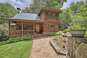 Picturesque Banner Elk Cabin w/ Hot Tub & Creek!