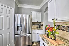 Spacious & Central Katy Retreat: 27 Mi to Houston!