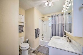 Charming Clayton Home ~ 4 Mi to Sardis Lake!