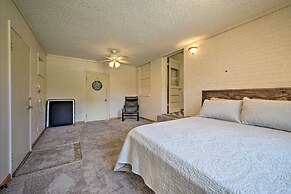 Charming Clayton Home ~ 4 Mi to Sardis Lake!