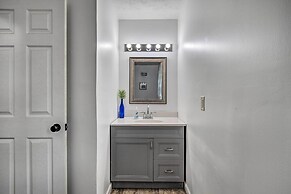 Charming Indianapolis Home ~ 4 Mi to Dtwn!