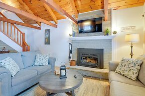 Cozy Tuftonboro Home w/ Deck - Walk to Beaches!