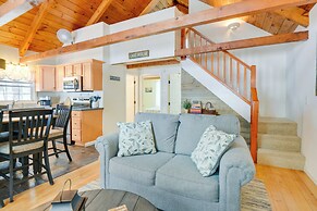 Cozy Tuftonboro Escape: Steps to Private Beaches!