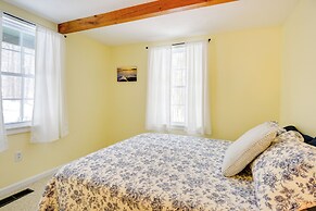 Cozy Tuftonboro Home w/ Deck - Walk to Beaches!