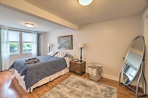 Cute Grand Haven Apartment: Walk Downtown Streets!