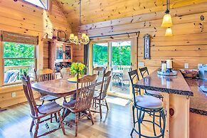 Tranquil Deck: Blue Ridge Mountain Retreat!