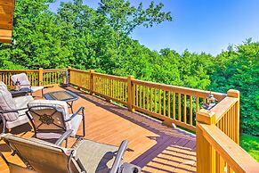 Tranquil Deck: Blue Ridge Mountain Retreat!