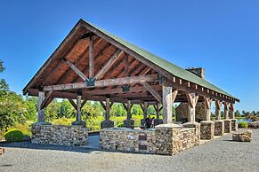 Tranquil Deck: Blue Ridge Mountain Retreat!