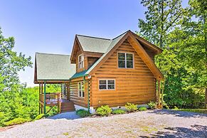 Tranquil Deck: Blue Ridge Mountain Retreat!