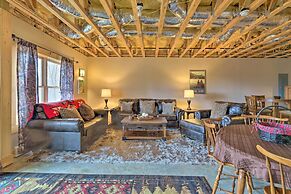 Tranquil Deck: Blue Ridge Mountain Retreat!