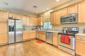 Pet-friendly Grand Pine Bush Retreat on 2 Acres!