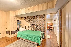 Family-friendly Red River Retreat w/ Deck!