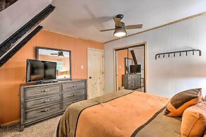 Family-friendly Red River Retreat w/ Deck!
