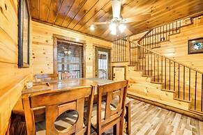 Broken Bow Cabin on 1 Acre w/ Hot Tub & Fire Pit!