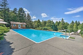 Family Winter Retreat w/ Hot Tub: 14 Mi to Slopes!