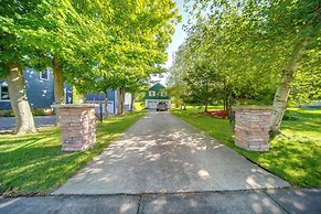 Walk to Chautauqua Lake: Mayville Getaway!