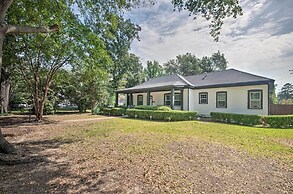 Modern Greenwood Studio < 1 Mi to Downtown!