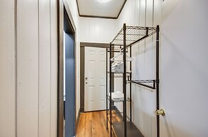 Modern Greenwood Studio < 1 Mi to Downtown!