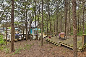 Pet-friendly Outdoor Paradise w/ Grill, Decks