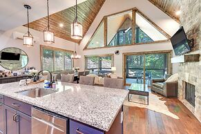 Screened Porch & On-site Trails: Glenville Cottage