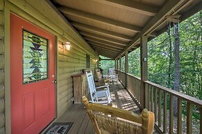 11 Mi to Calaboose Cellars: Marble Cabin w/ Deck!