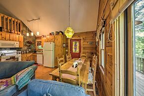 11 Mi to Calaboose Cellars: Marble Cabin w/ Deck!