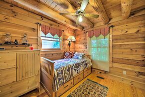 11 Mi to Calaboose Cellars: Marble Cabin w/ Deck!