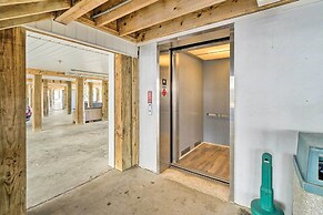 Oak Island Condo - Walk to the Beach!