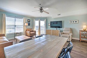 Oak Island Condo - Walk to the Beach!