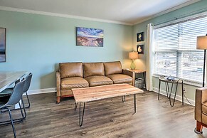 Oak Island Condo - Walk to the Beach!