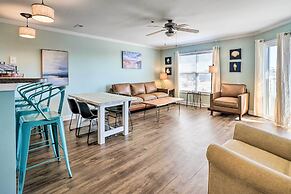 Oak Island Condo - Walk to the Beach!