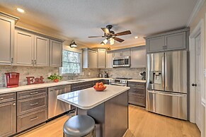 Unique, All-encompassing Family Farmstead!