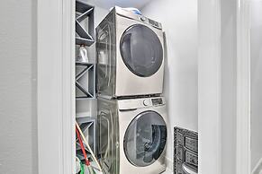 Patio & Balcony: Gulf Coast Retreat in Brownsville