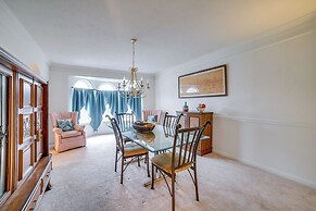 Pet-friendly Apollo Home w/ Furnished Deck!
