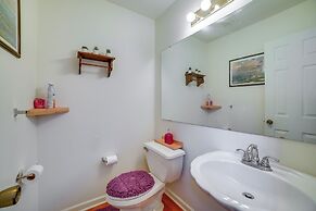 Pet-friendly Apollo Home w/ Furnished Deck!