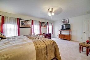 Pet-friendly Apollo Home w/ Furnished Deck!