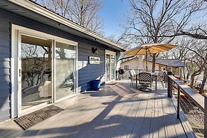 Deck, Fire Pit & Grill: Lakefront Oklahoma Abode
