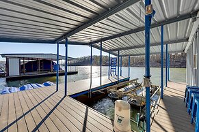 Deck, Fire Pit & Grill: Lakefront Oklahoma Abode