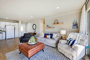 Deck, Fire Pit & Grill: Lakefront Oklahoma Abode