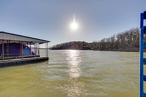Deck, Fire Pit & Grill: Lakefront Oklahoma Abode
