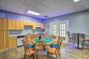 Lebanon Family Getaway w/ Pool, Bikes & Trails!