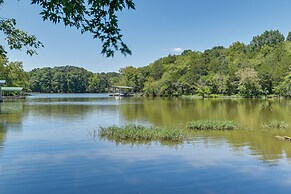 Lebanon Family Getaway w/ Pool, Bikes & Trails!