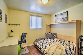 Vibrant ABQ Adobe Den: Mtn Views, Walk to Park!