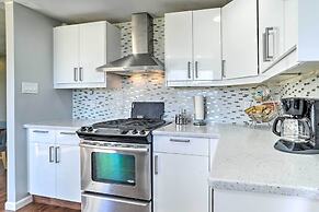 Vibrant ABQ Adobe Den: Mtn Views, Walk to Park!