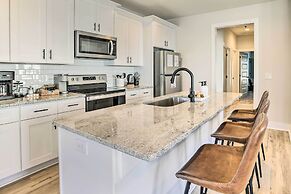 Opelika Townhome w/ Central A/C + Heating!
